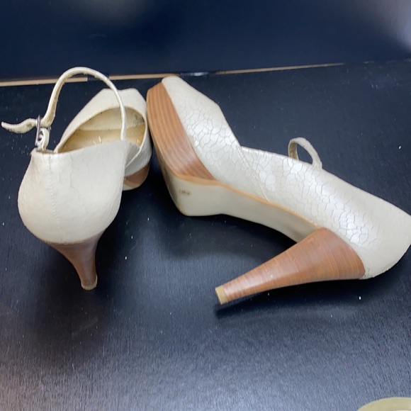 Jessica Simpson Peep toe platform with stacked heel Size 10 - Picture 4 of 4